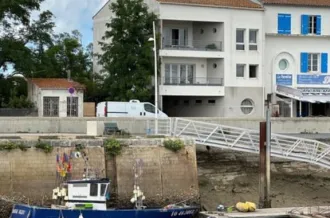 Vue sur le port, balcon jardin