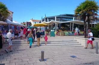 Forum des associations & auberge espagnole_Saint-Trojan-les-Bains