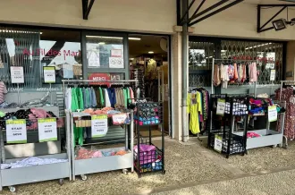 Au fil des marques_Le Grand-Village-Plage