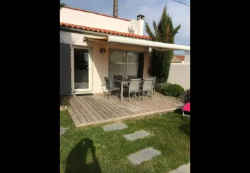 Meublé de Josette Duvert