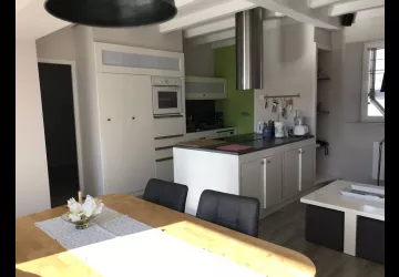 Meublé de Josette Duvert