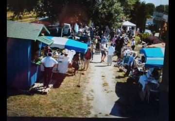Vide-grenier sur les remparts