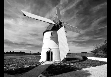 Mystère nocturne au Moulin de La Brée_La Brée-les-Bains