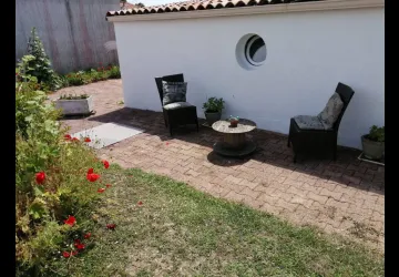 Les Volets Bleus_La Brée-les-Bains