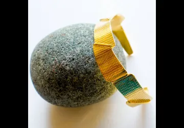 Exposition de bijoux dorés à l'or fin - Ivan BOZIER