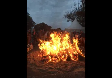 Eglade "Burning Moules"